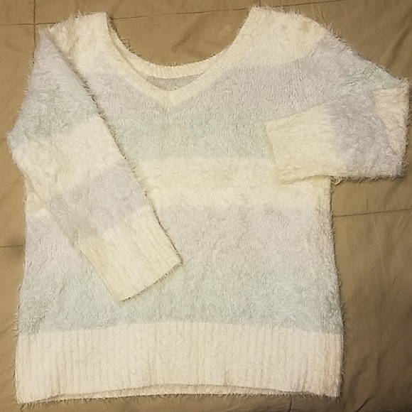 Fuzzy Pastel Eyelash Sweater! - Picture 2 of 4